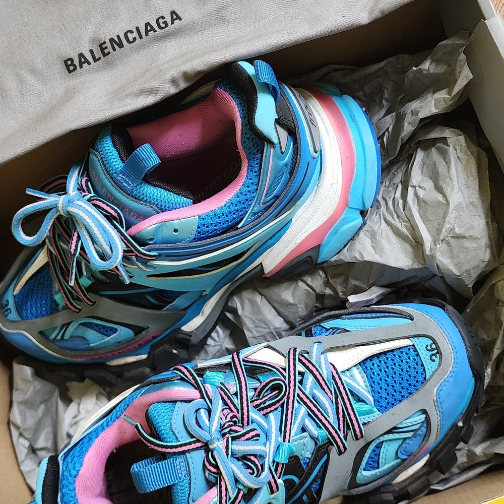 Balenciaga Women's Blue Sneakers